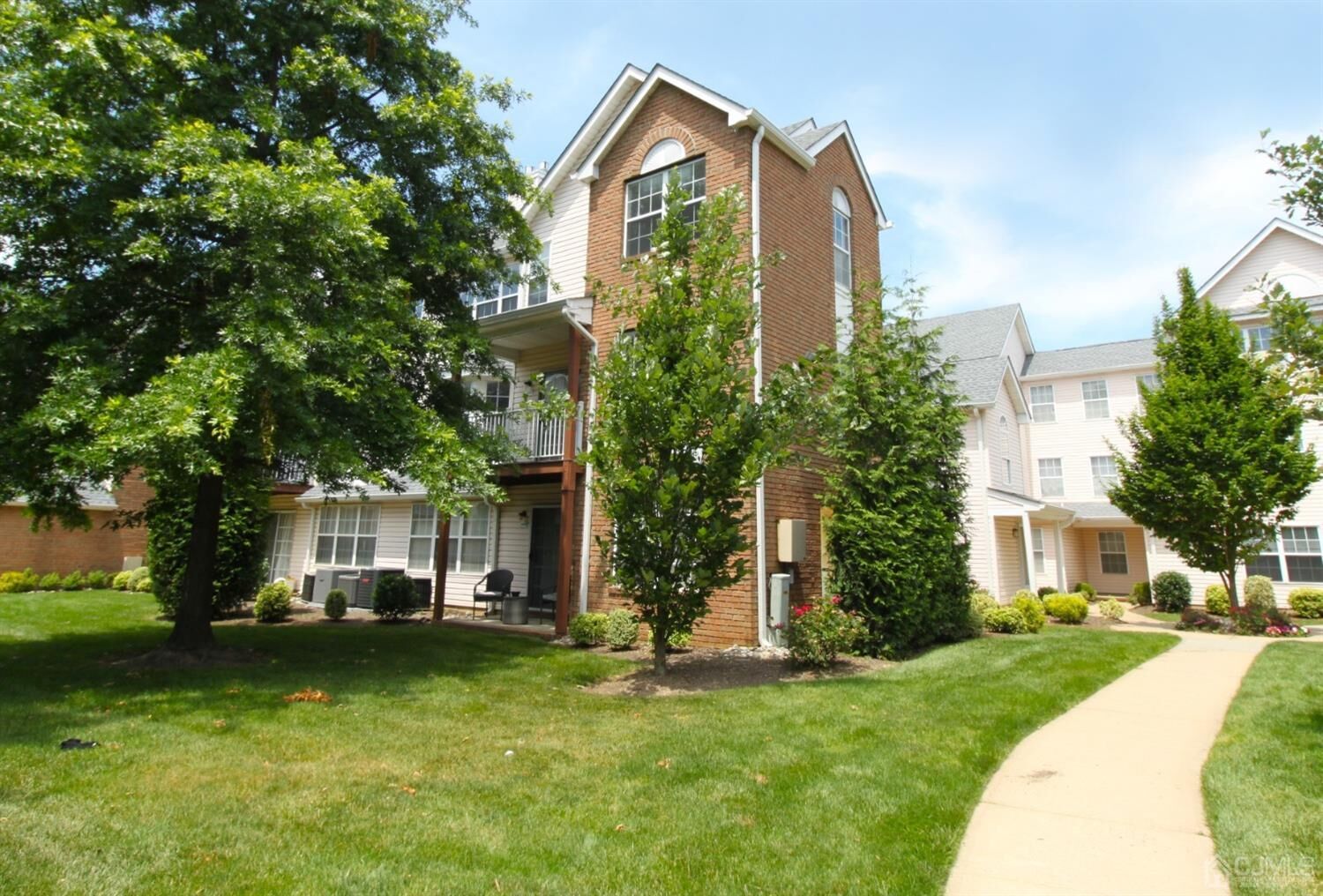 Property Photo:  410 Plymouth Road  NJ 08902 