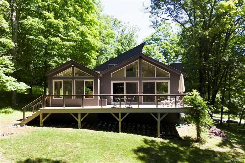 Property Photo:  25 Green Road  NY 12501 