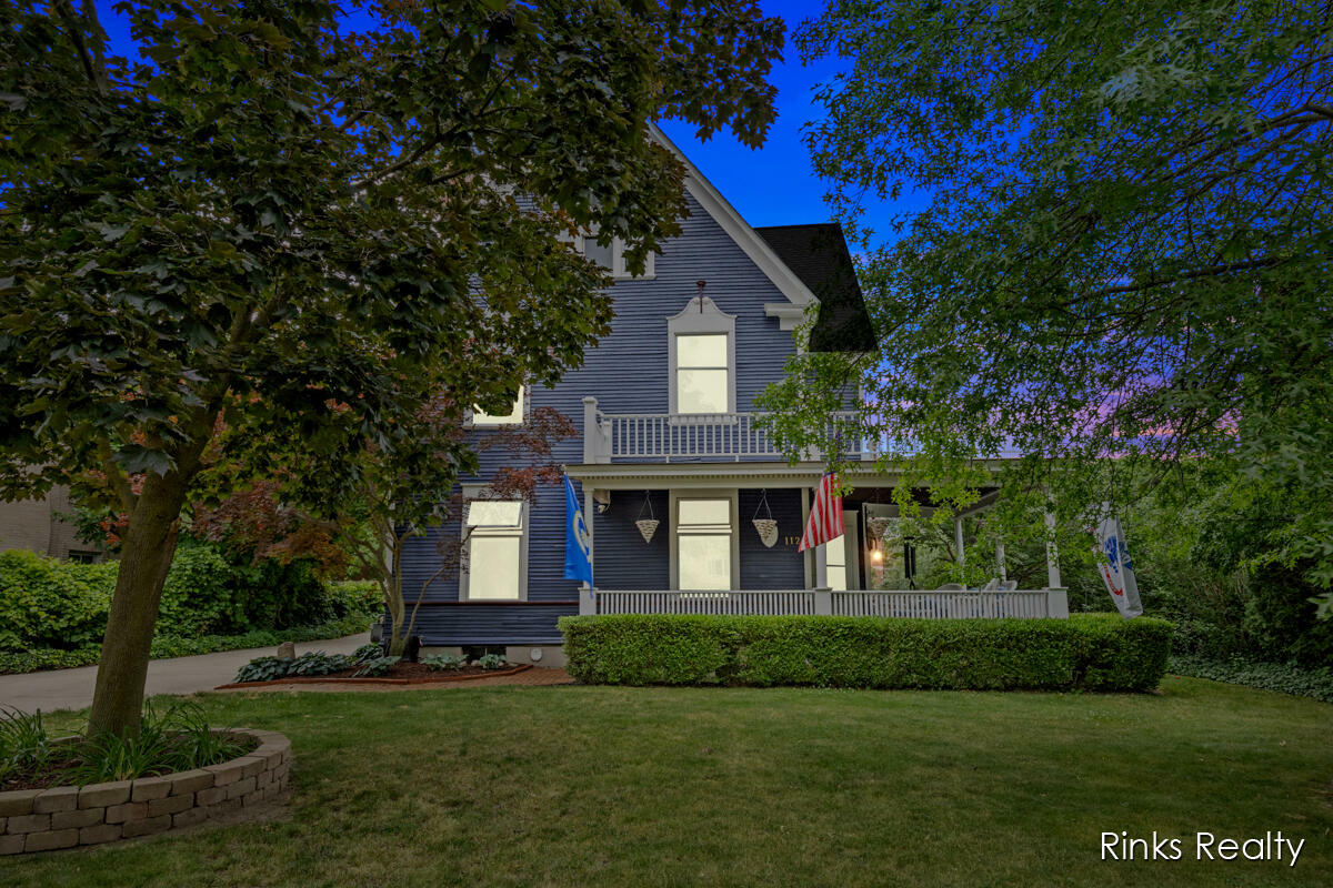 112 Prospect Avenue NE  Grand Rapids MI 49503 photo