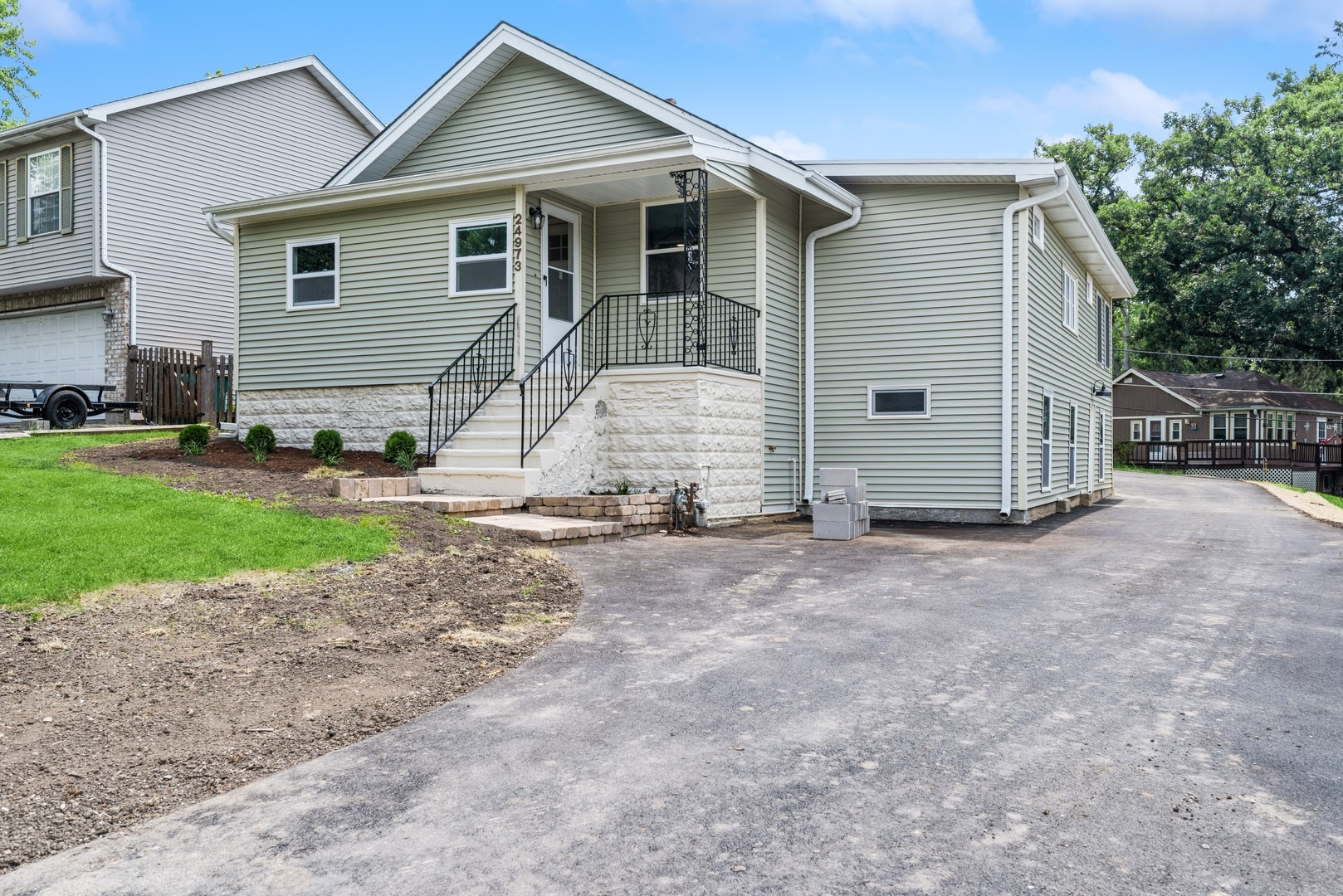 Property Photo:  24973 W Elm Avenue  IL 60046 