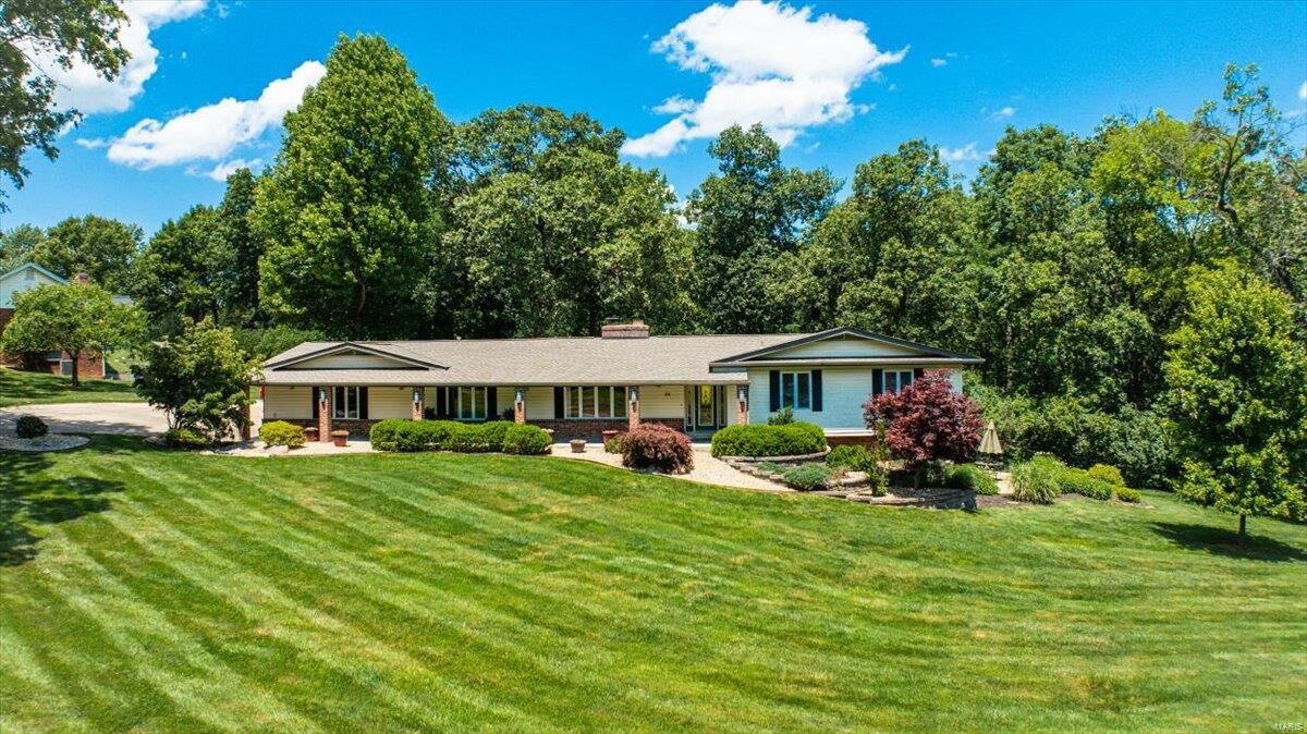 Property Photo:  44 Meadowbrook Country Club Est  MO 63011 