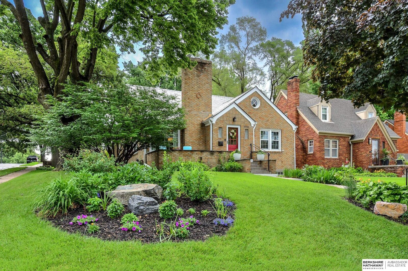 Property Photo:  1721 N 49th Street  NE 68104 