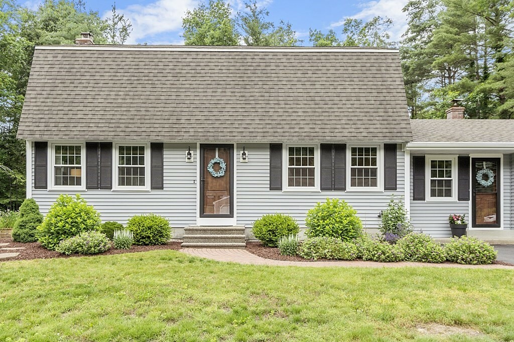 Property Photo:  27 Tanglewood Rd  MA 01564 