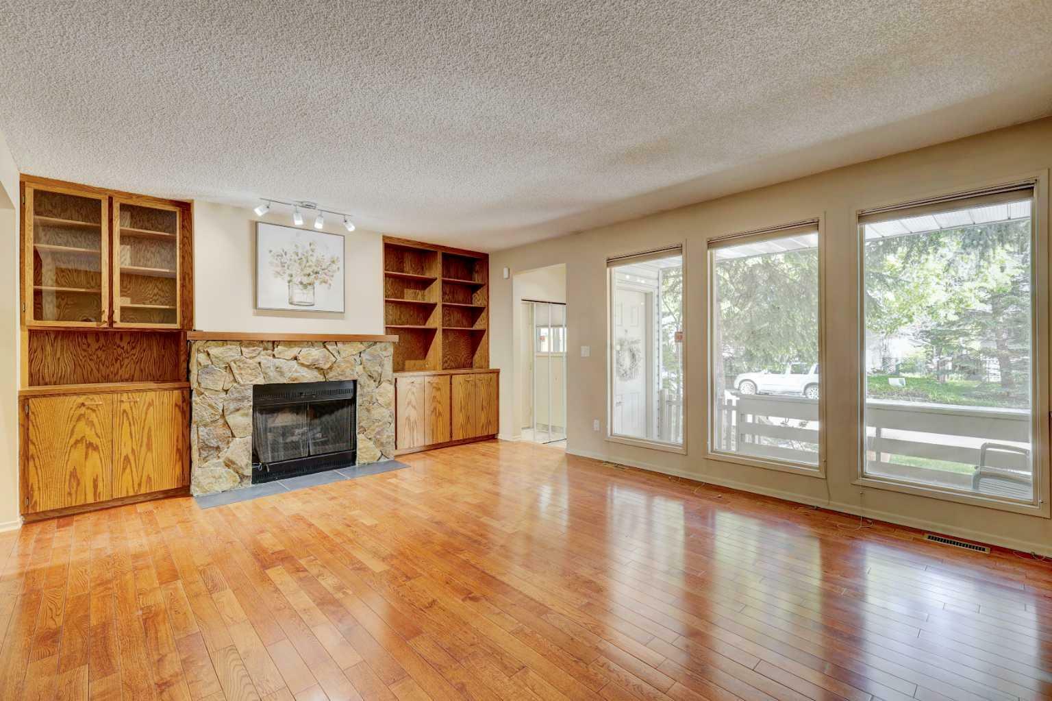 Photo de la propriété:  1511 22 Avenue NW  AB T2M 1R2 