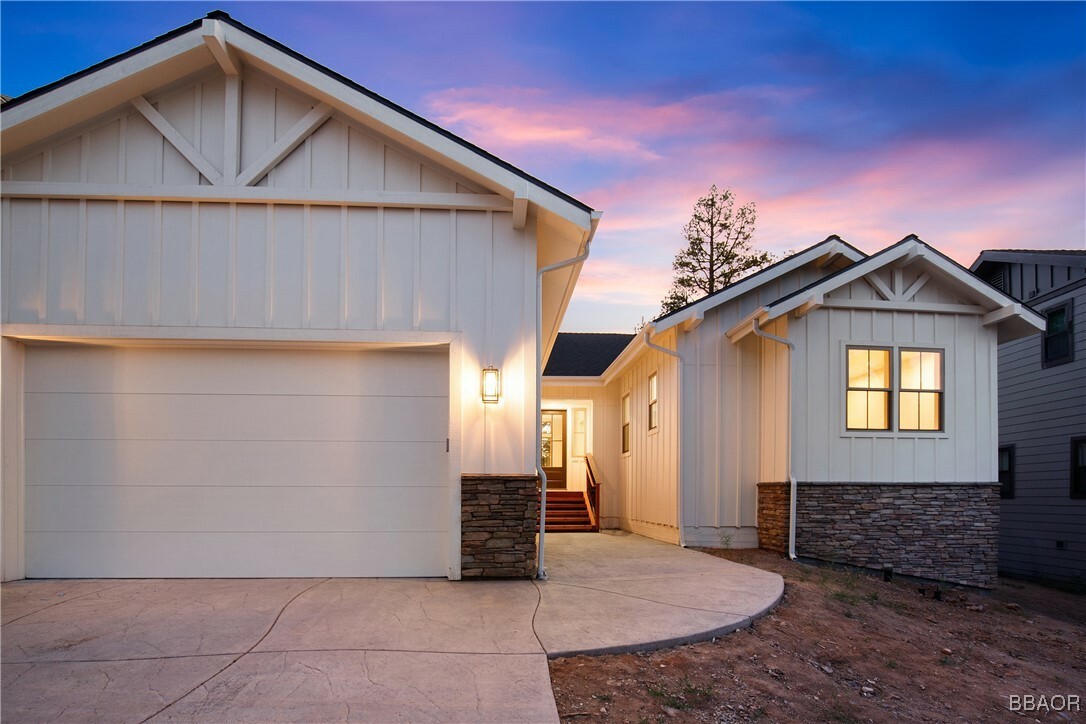 Property Photo: 870 Pine Meadow Court CA 92315