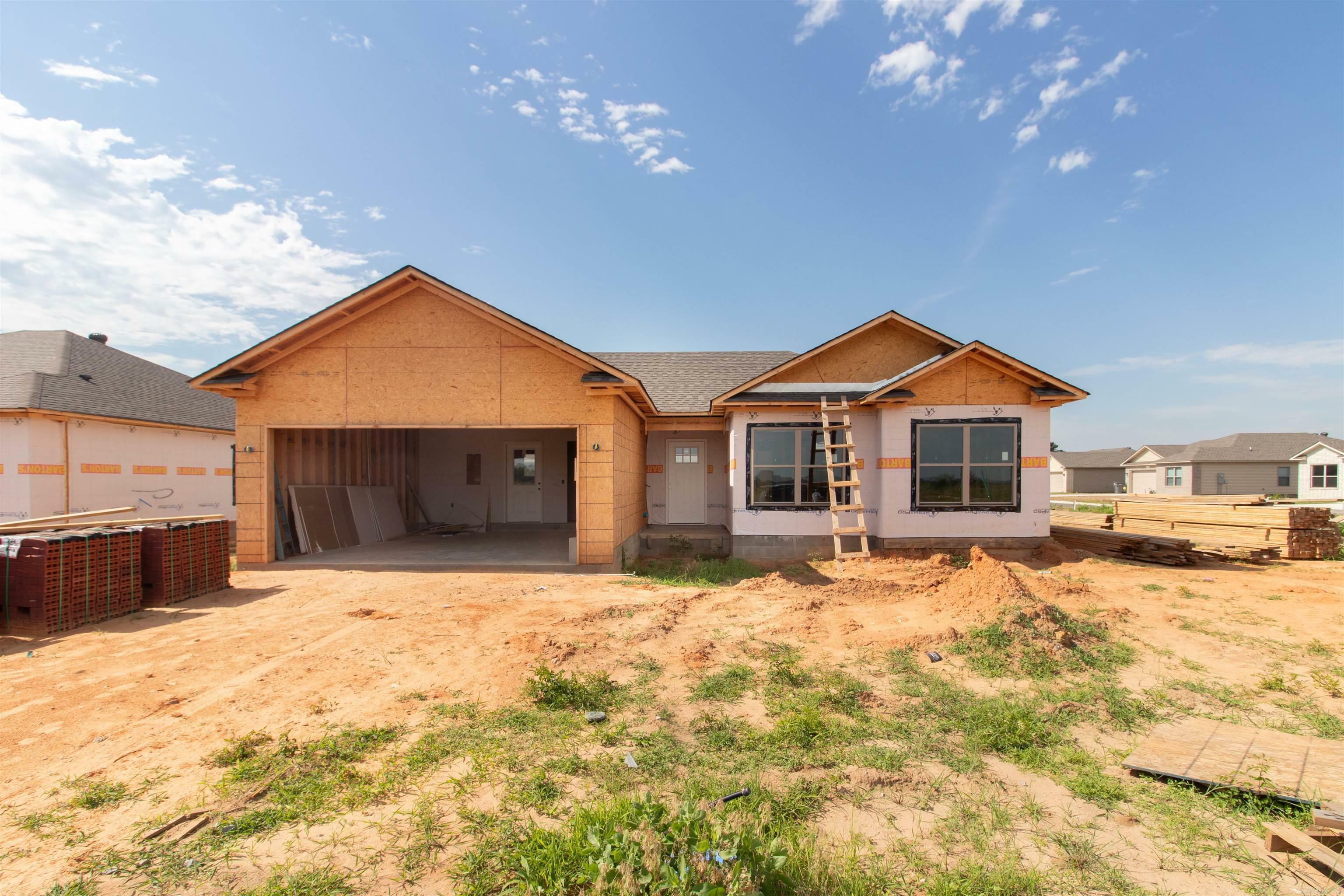 Property Photo: 2001 Pintail Cove AR 72437