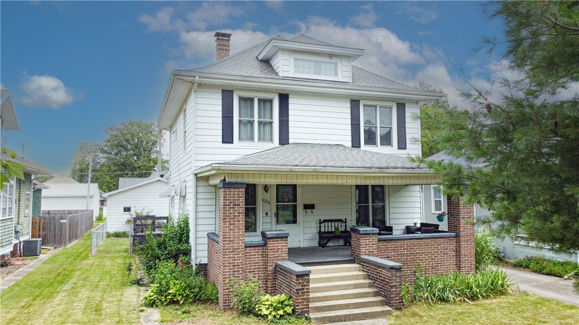 Property Photo:  3216 Prairie Avenue  IL 61938 