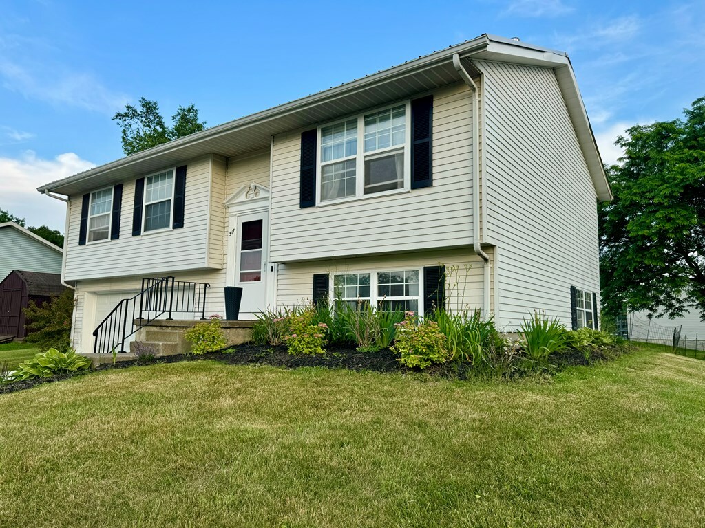 Property Photo:  317 E Meadowbrook Pkwy  NY 14845 