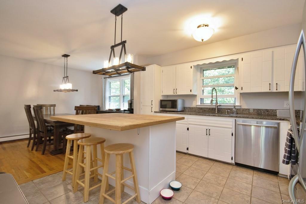 Property Photo:  30 Albion Oval  NY 10541 