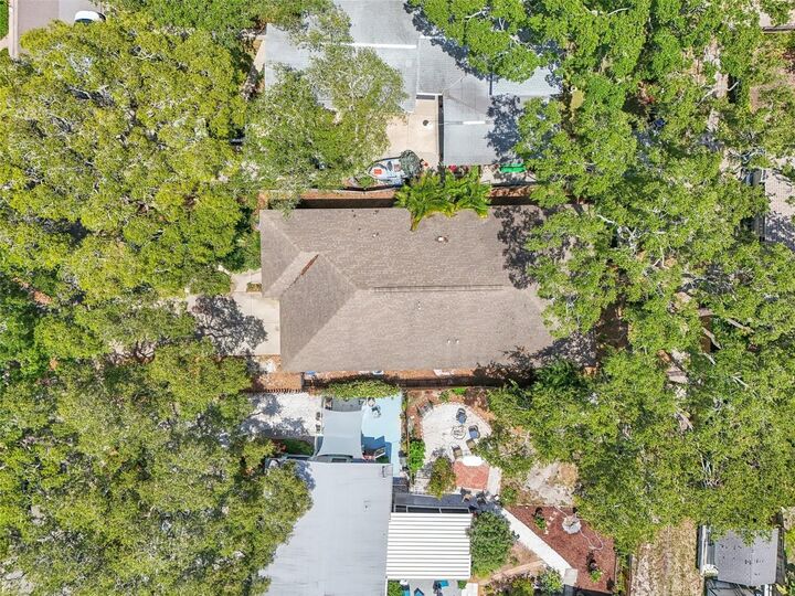 Property Photo:  131 Pennsylvania Avenue  FL 34683 