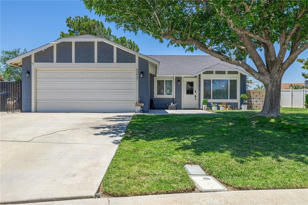 Property Photo: 42937 Sunny Lane CA 93536