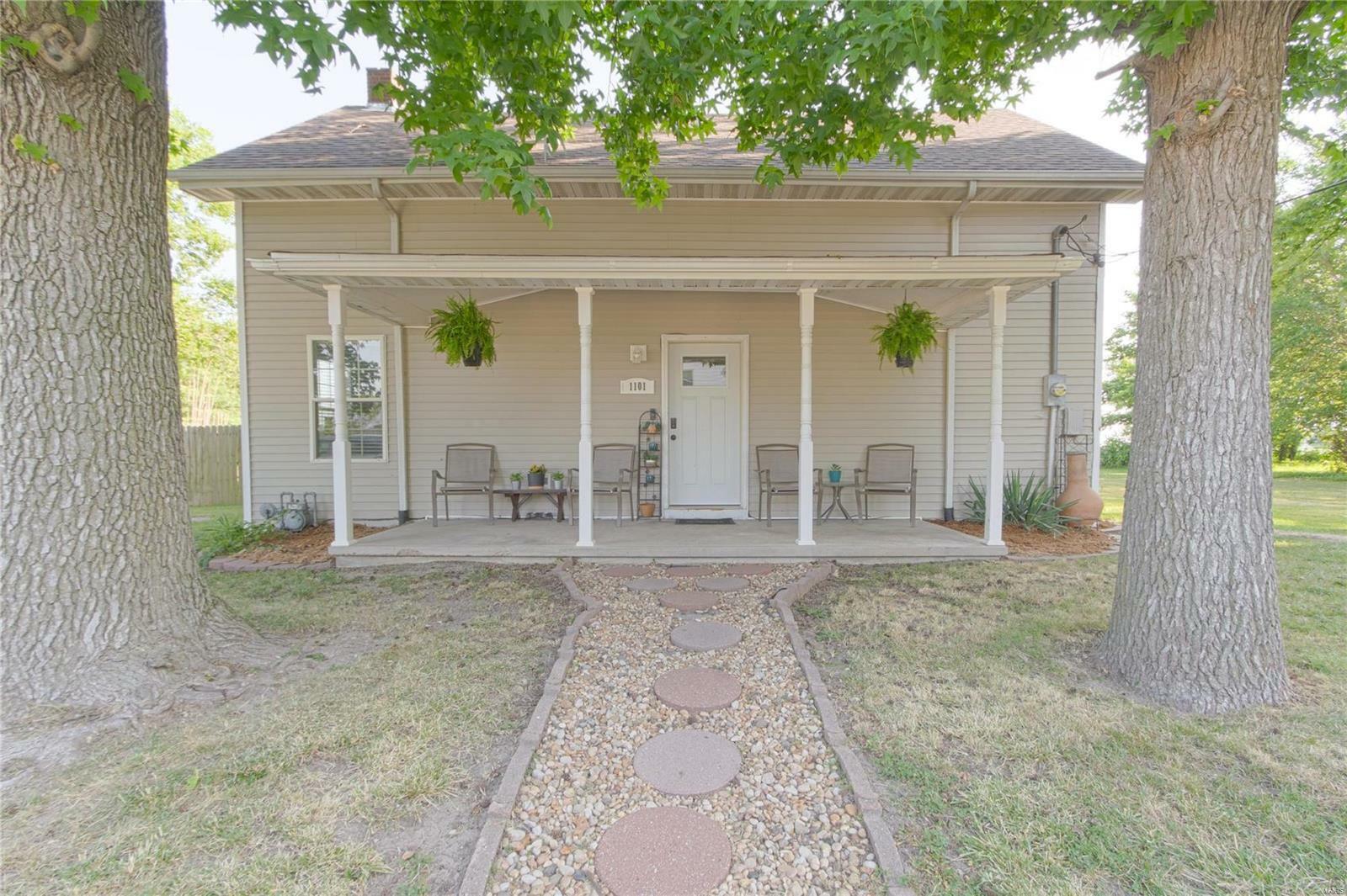 Property Photo: 1101 W North Street IL 62001