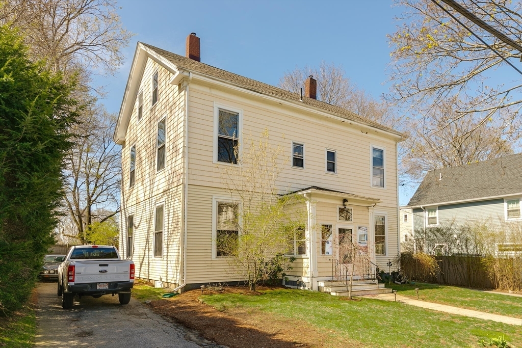 Property Photo:  18 Henshaw Terrace B  MA 02465 