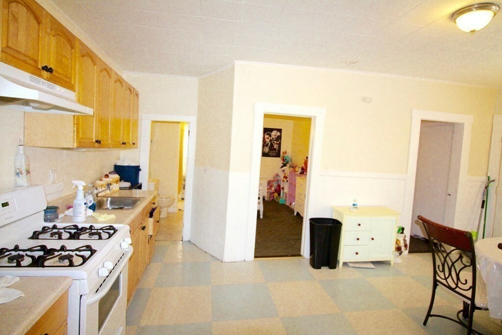 Property Photo:  76 Wallis 2  MA 01960 