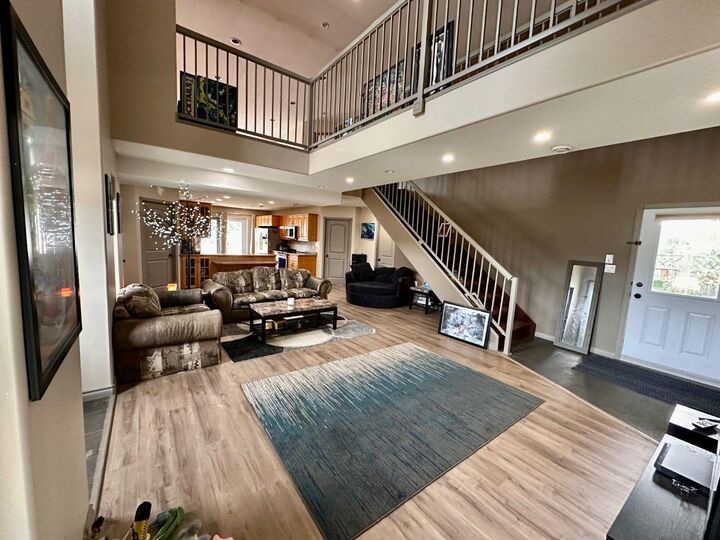 Property Photo:  1506 42 Street  AB T7E 0A5 