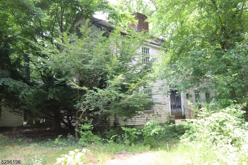 Property Photo:  660 Lake Dr  NJ 08540 