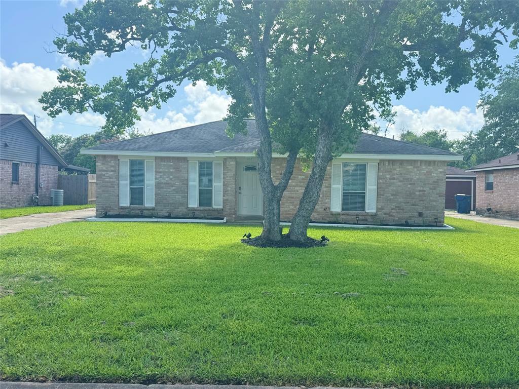 1310 Northbrook Drive  Angleton TX 77515 photo