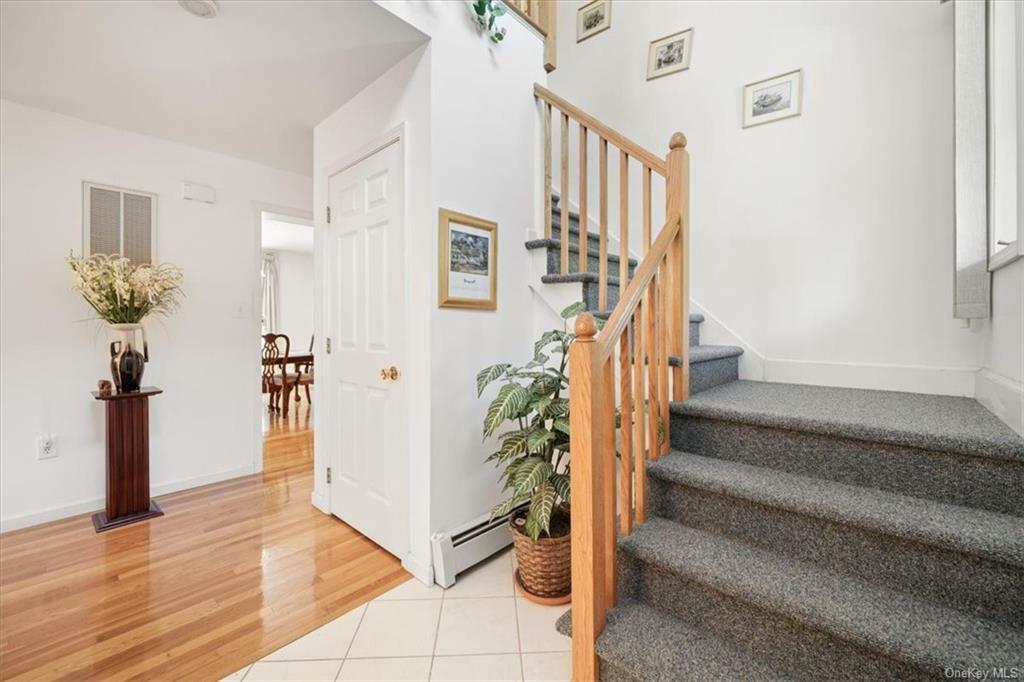 Property Photo:  216 Briarwood Drive  NY 10589 