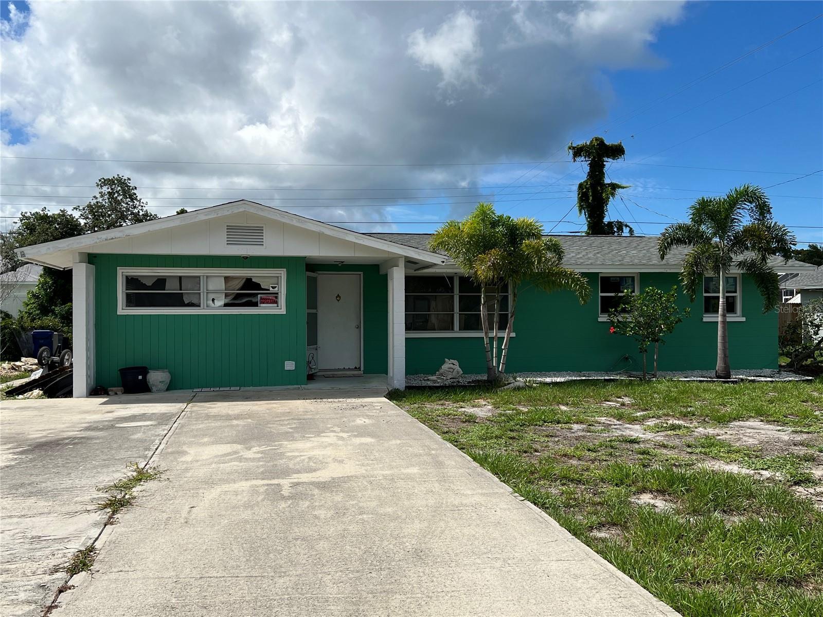 Property Photo: 1227 Porpoise Road FL 34293