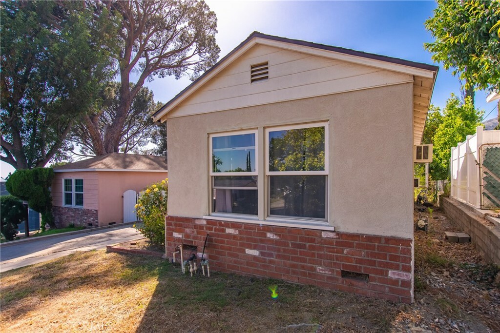 Property Photo:  13257 Dyer Street  CA 91342 