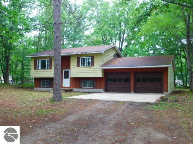 819 Charlene Drive  Kalkaska MI 49646 photo