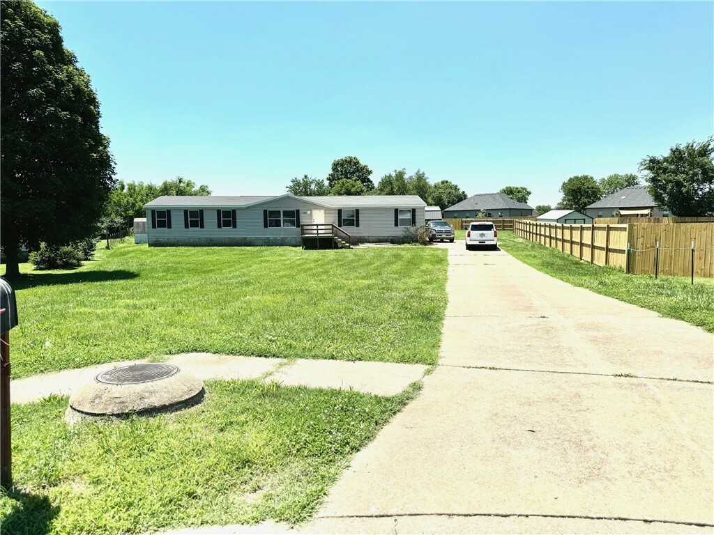 Property Photo:  2380 John Montgomery Circle  AR 72751 