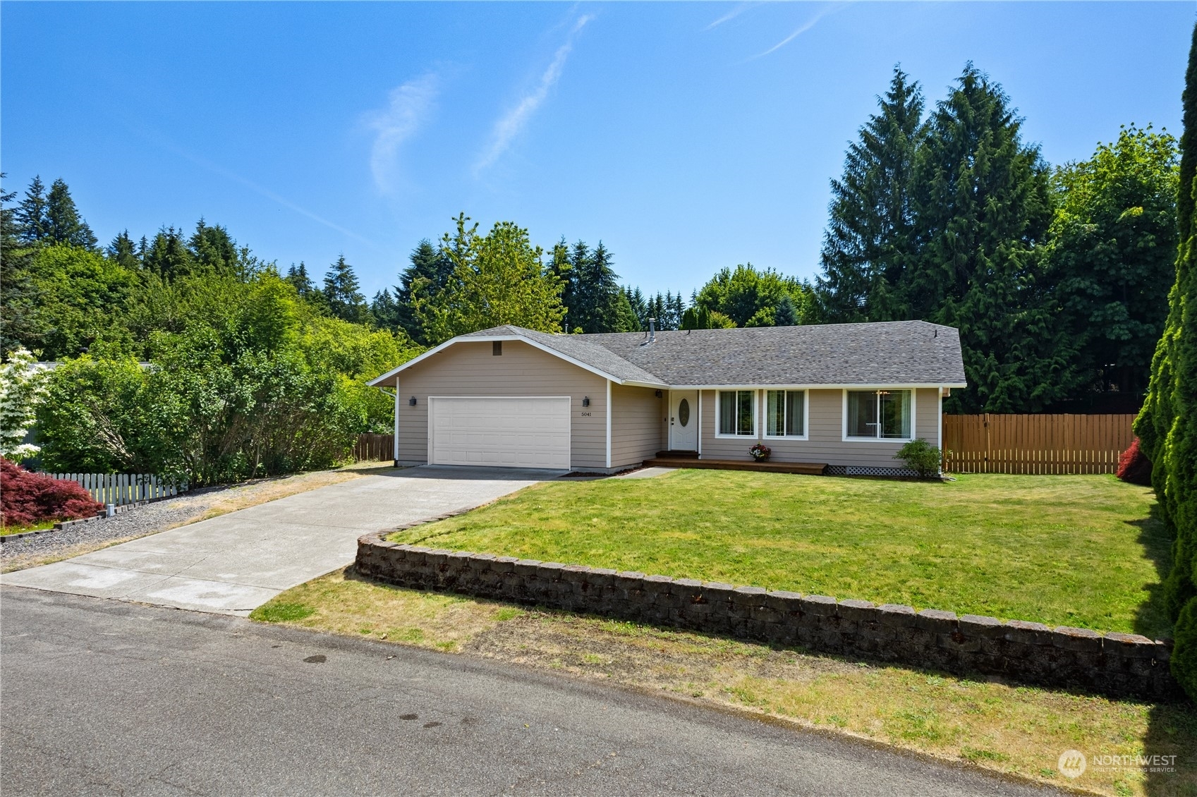 Property Photo:  5041 Viewridge Drive SE  WA 98501 