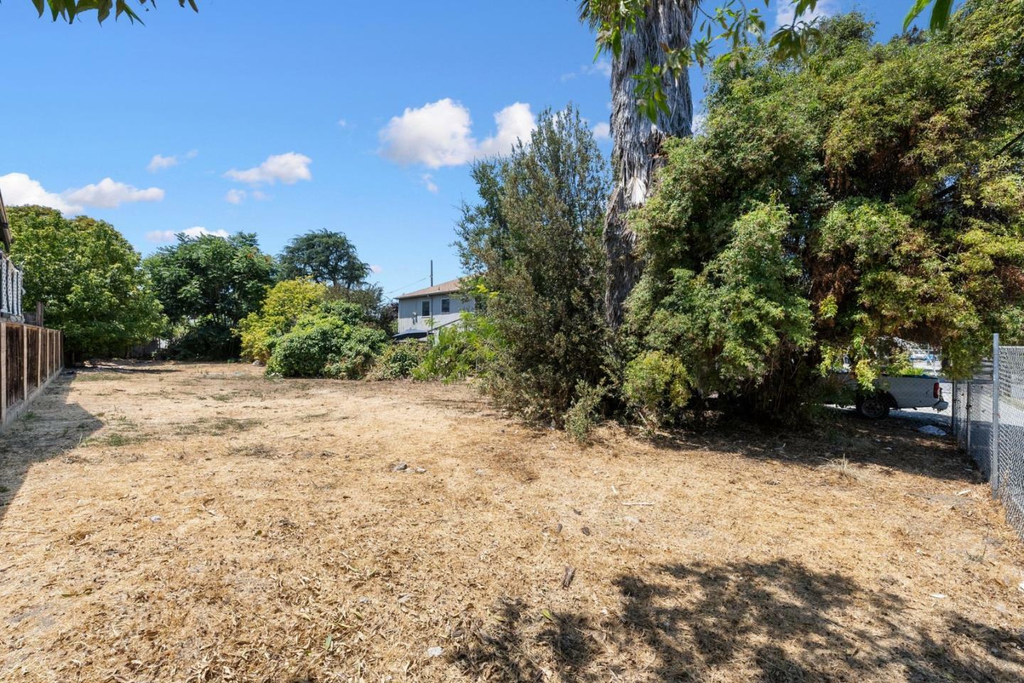 Property Photo:  665 North San Pedro Street  CA 95110 