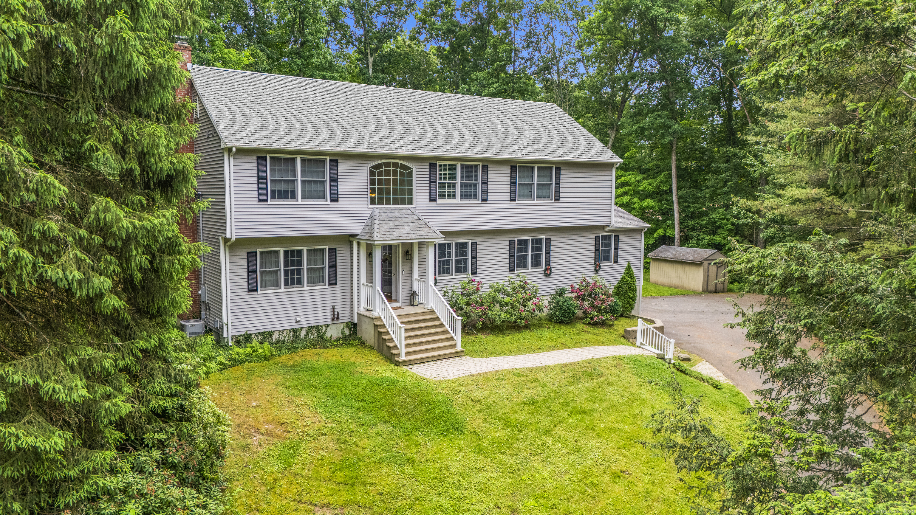 Property Photo: 9 Sunnyridge Road CT 06001
