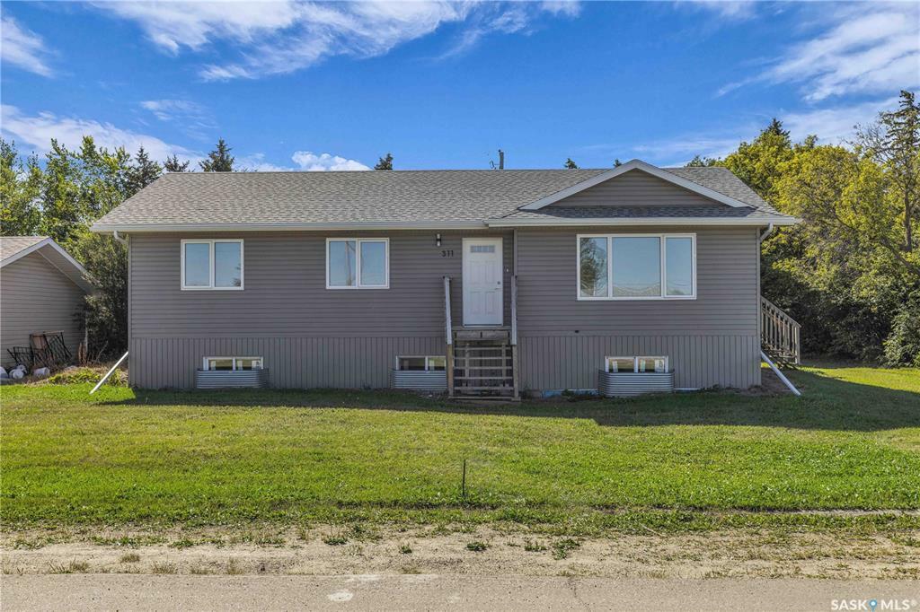 Property Photo:  311 Drake Avenue  SK S0K 4M0 