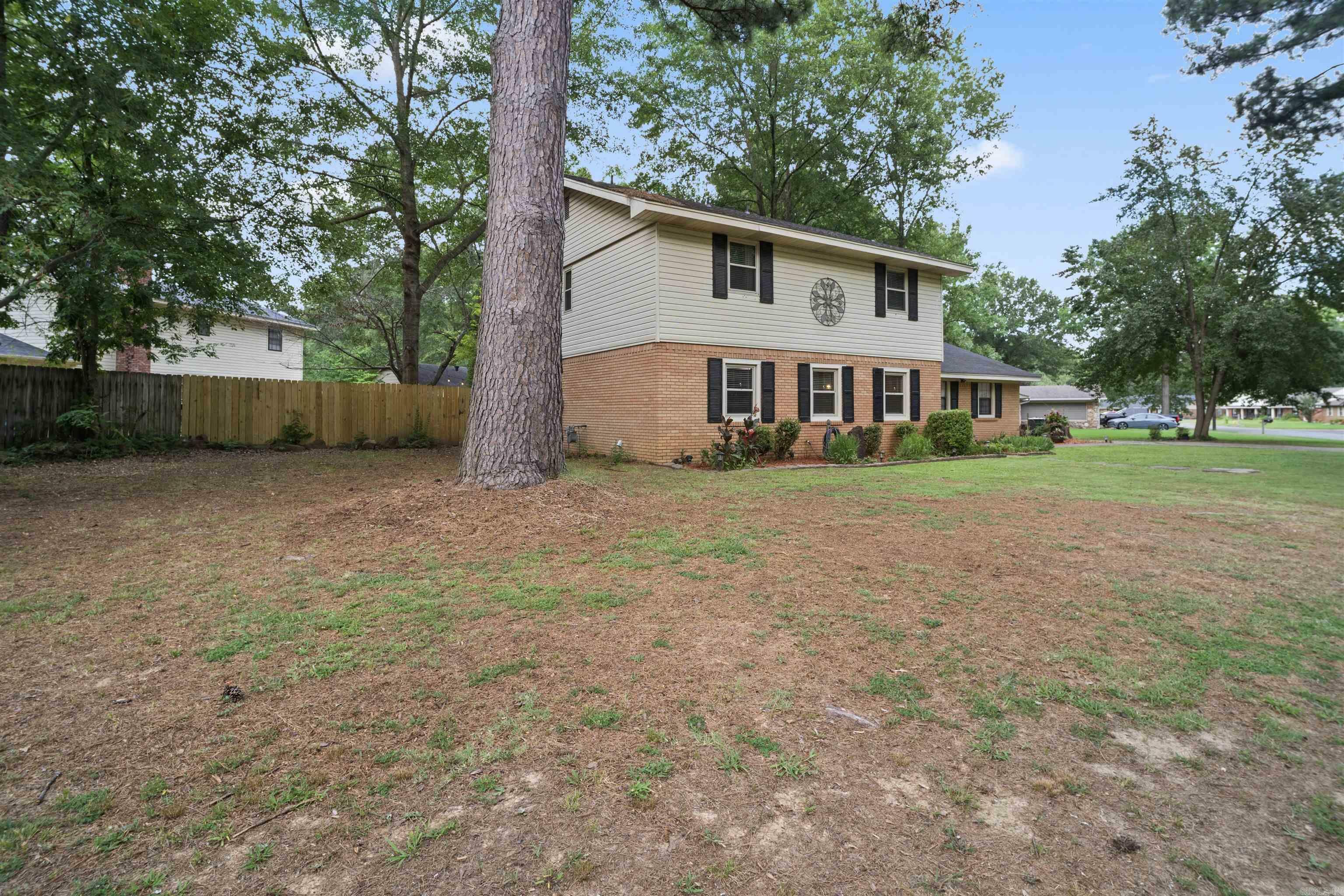 Property Photo:  12 W Post Oak Drive  AR 72034 