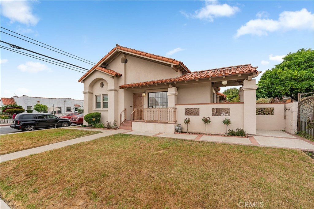 Property Photo:  677 South Gerhart Avenue  CA 90022 