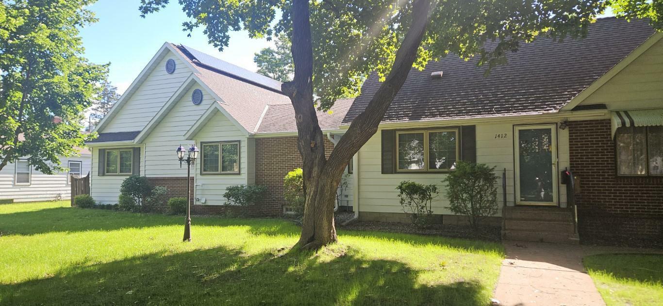 Property Photo:  1412 8th Avenue SE  MN 56304 