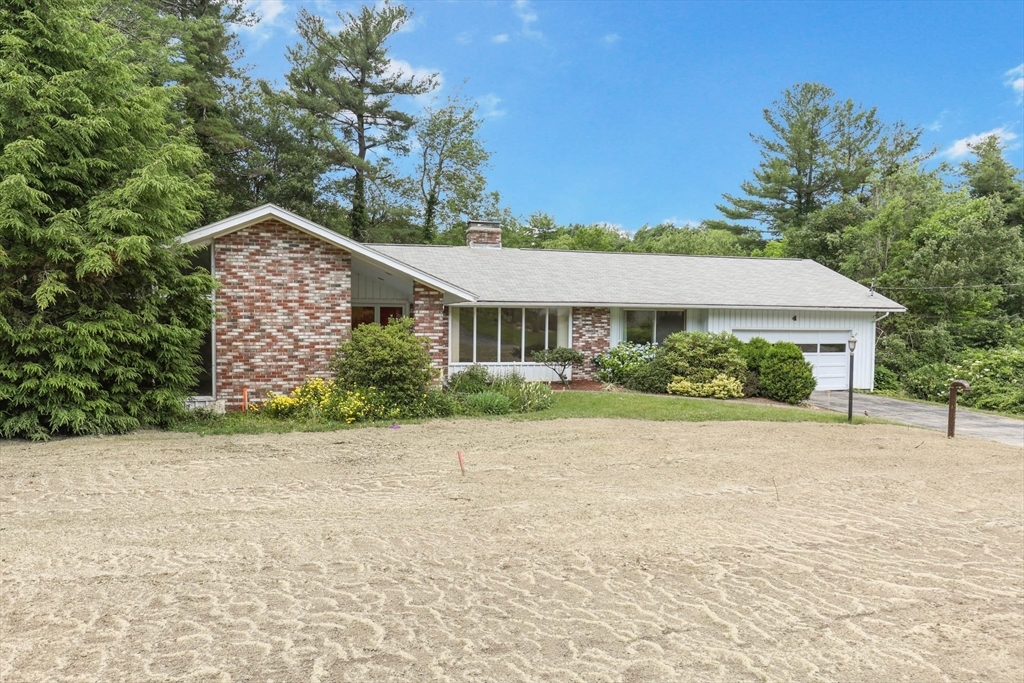 Property Photo:  4 Berkshire Drive  MA 01612 