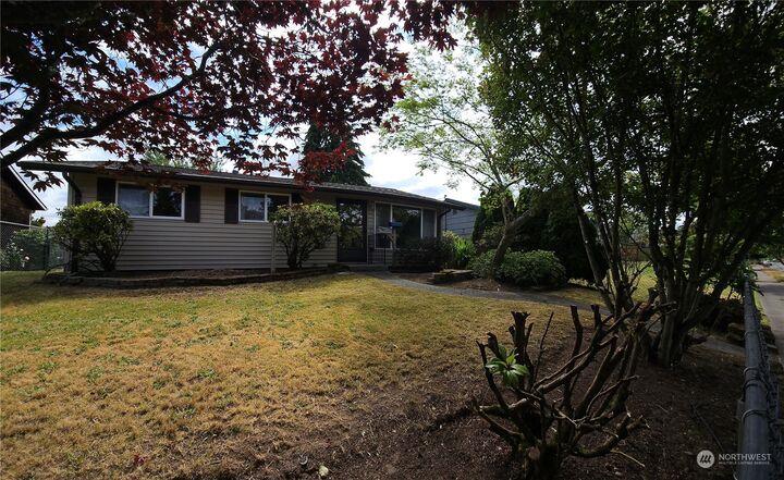 Property Photo: 3717 N Mullen Street WA 98407