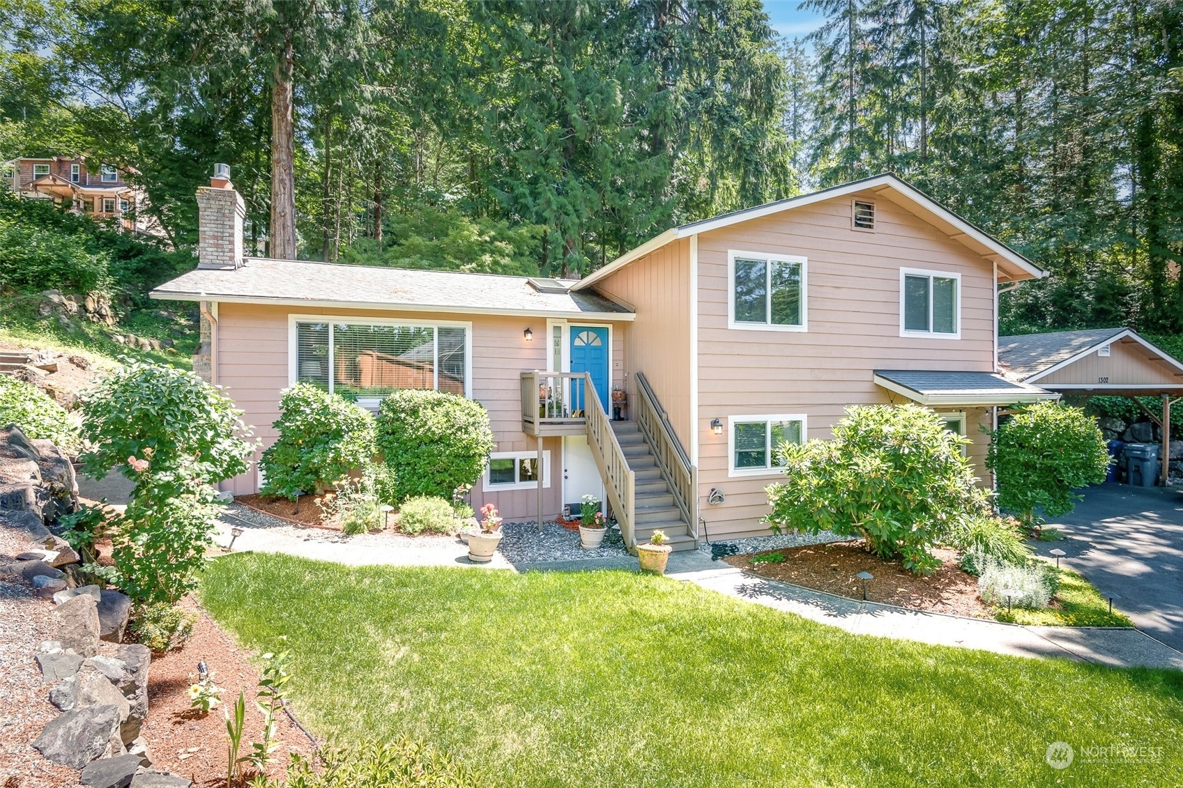 Property Photo:  1302 210th Avenue NE  WA 98074 