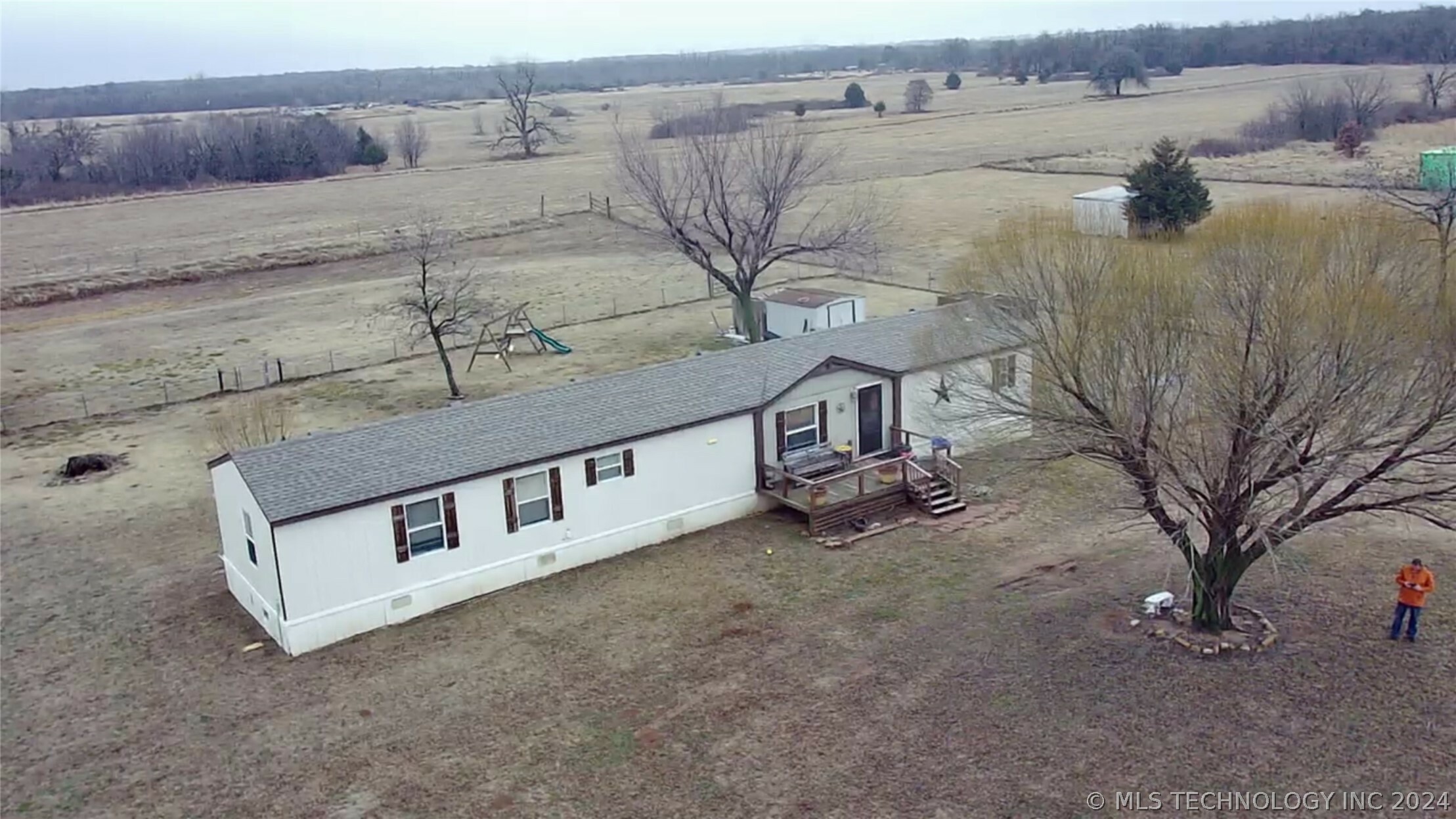 Property Photo:  106108 W Happy Trails Road  OK 74851 