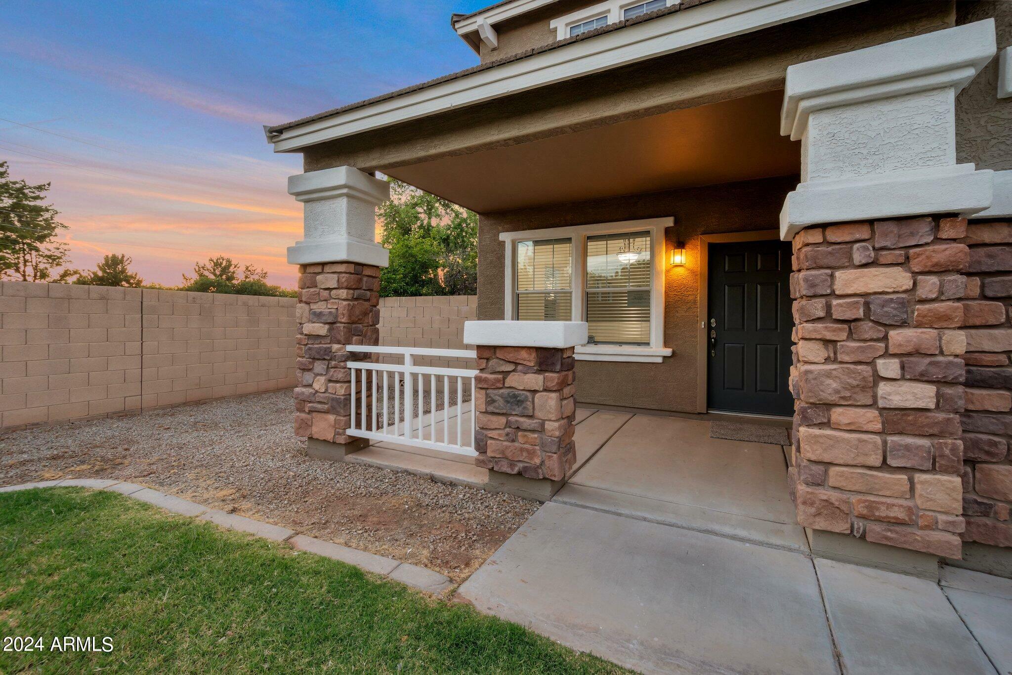 Property Photo:  4016 E Gail Court  AZ 85296 