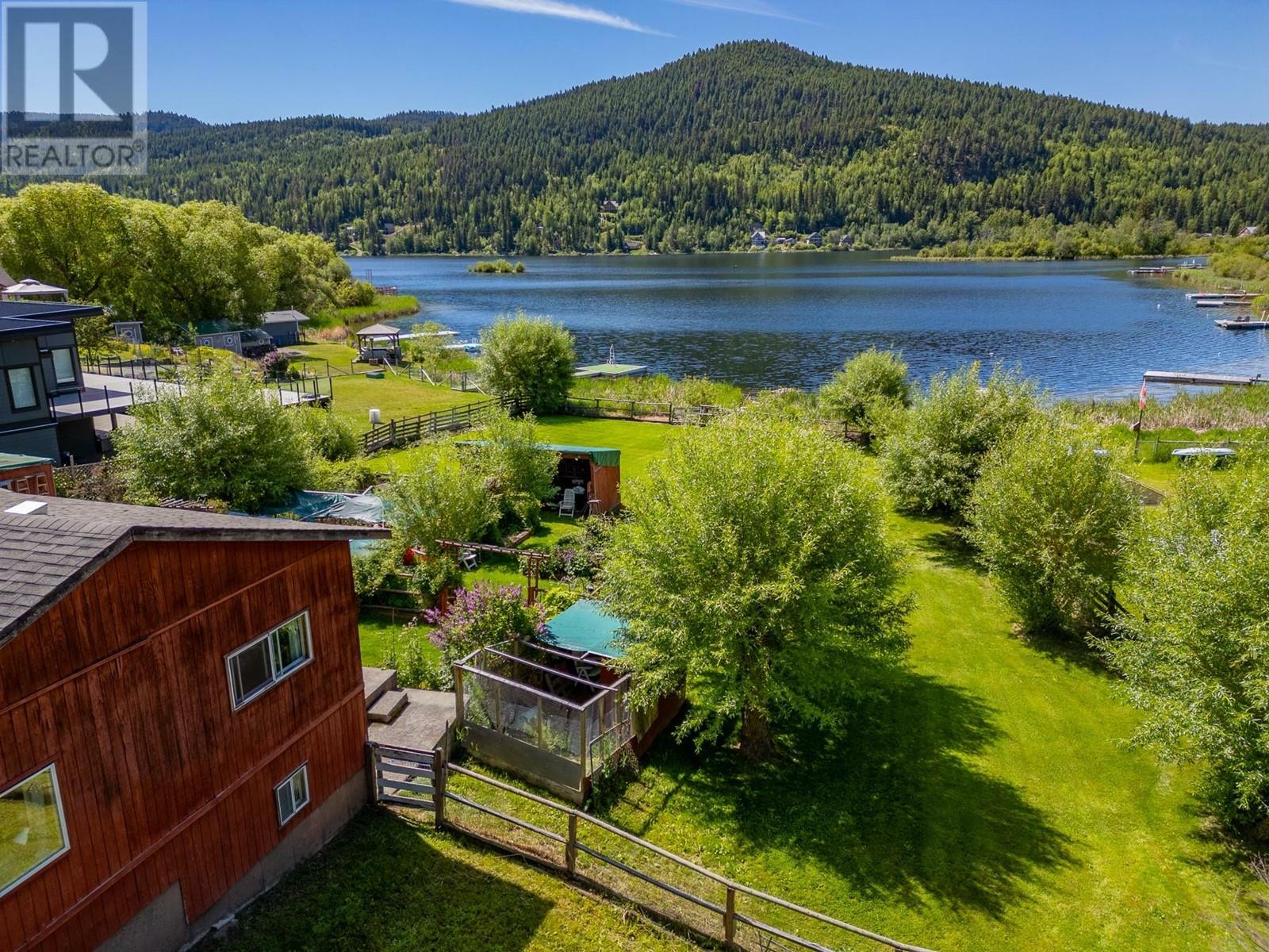 Photo de la propriété:  3152 Holbrook Road  BC V0E 3E1 