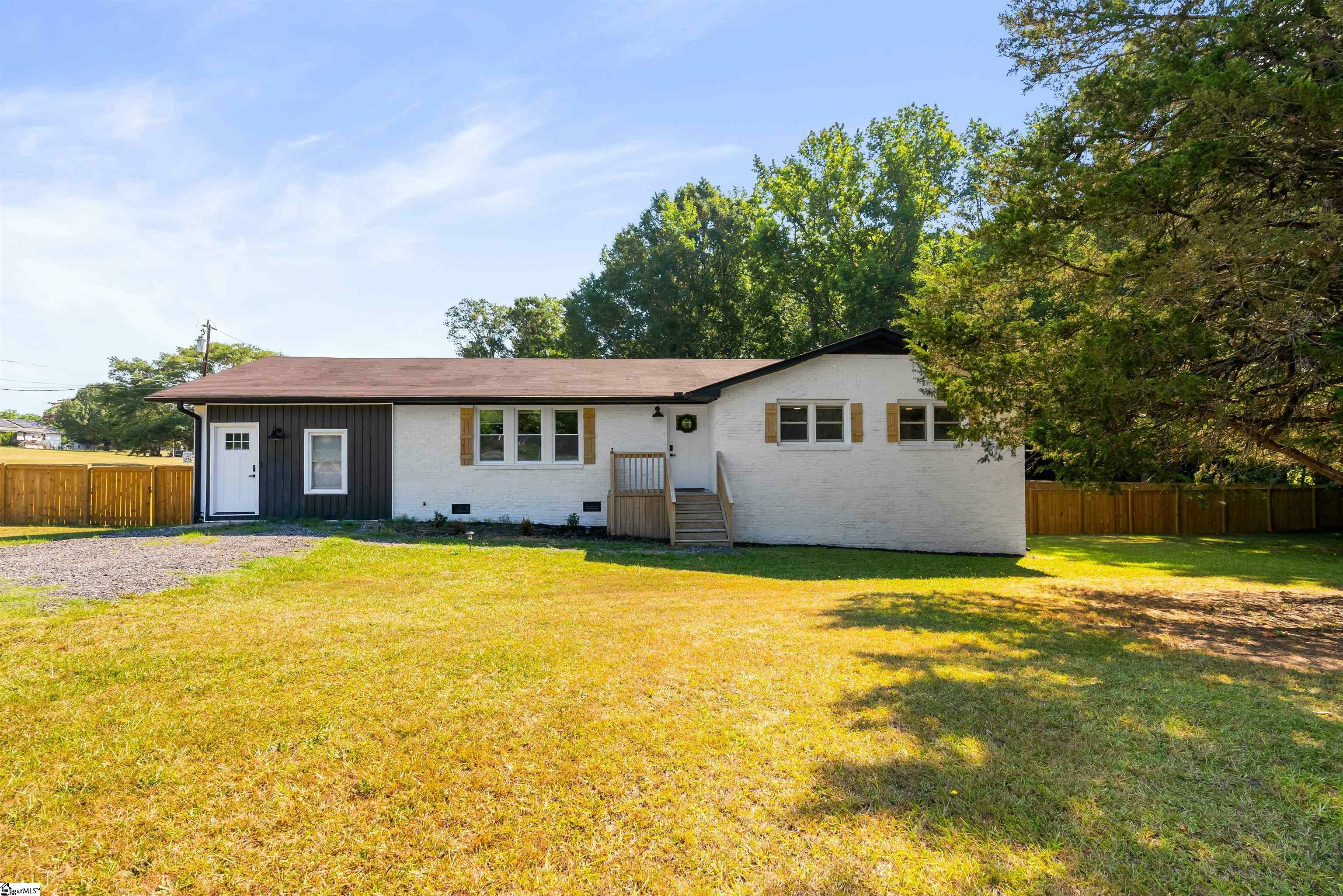 Property Photo:  706 Beaverdam Road  SC 29697 