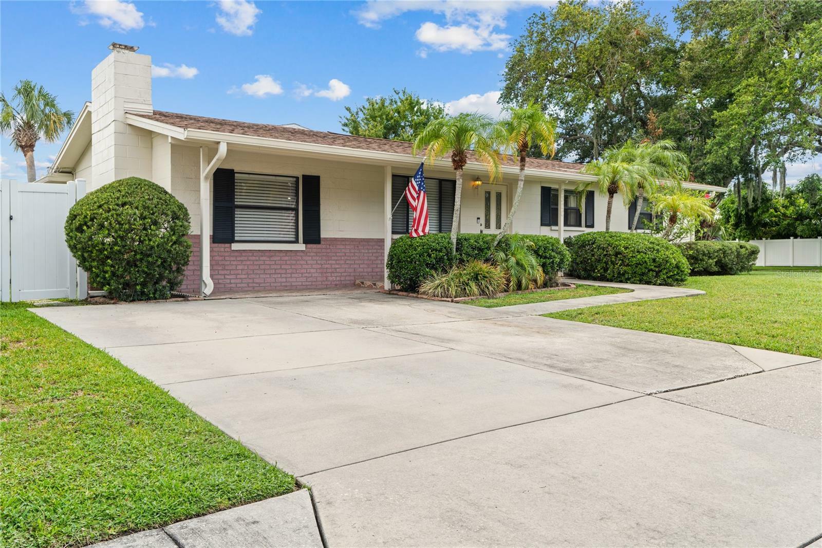 Property Photo:  6320 57th Avenue N  FL 33709 