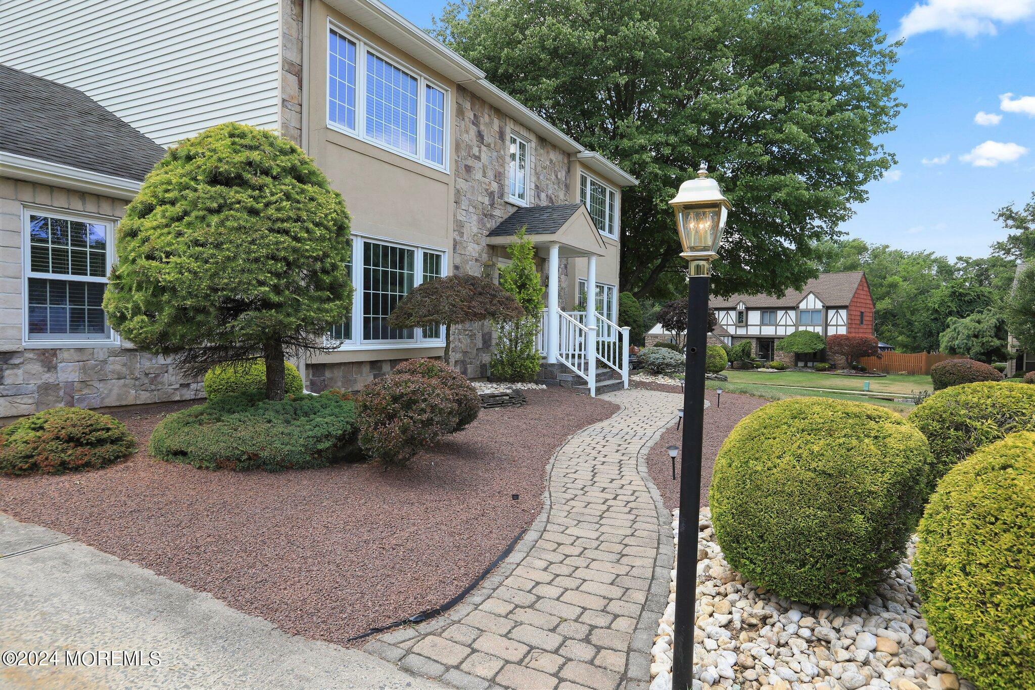 Property Photo:  2 Cedar Court  NJ 07746 