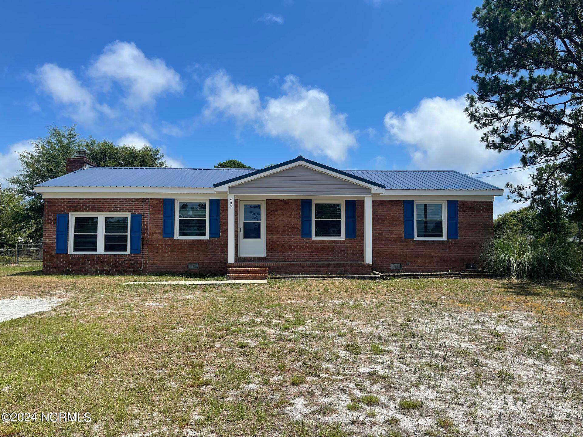 Property Photo:  405 Oregon Trail  NC 28539 