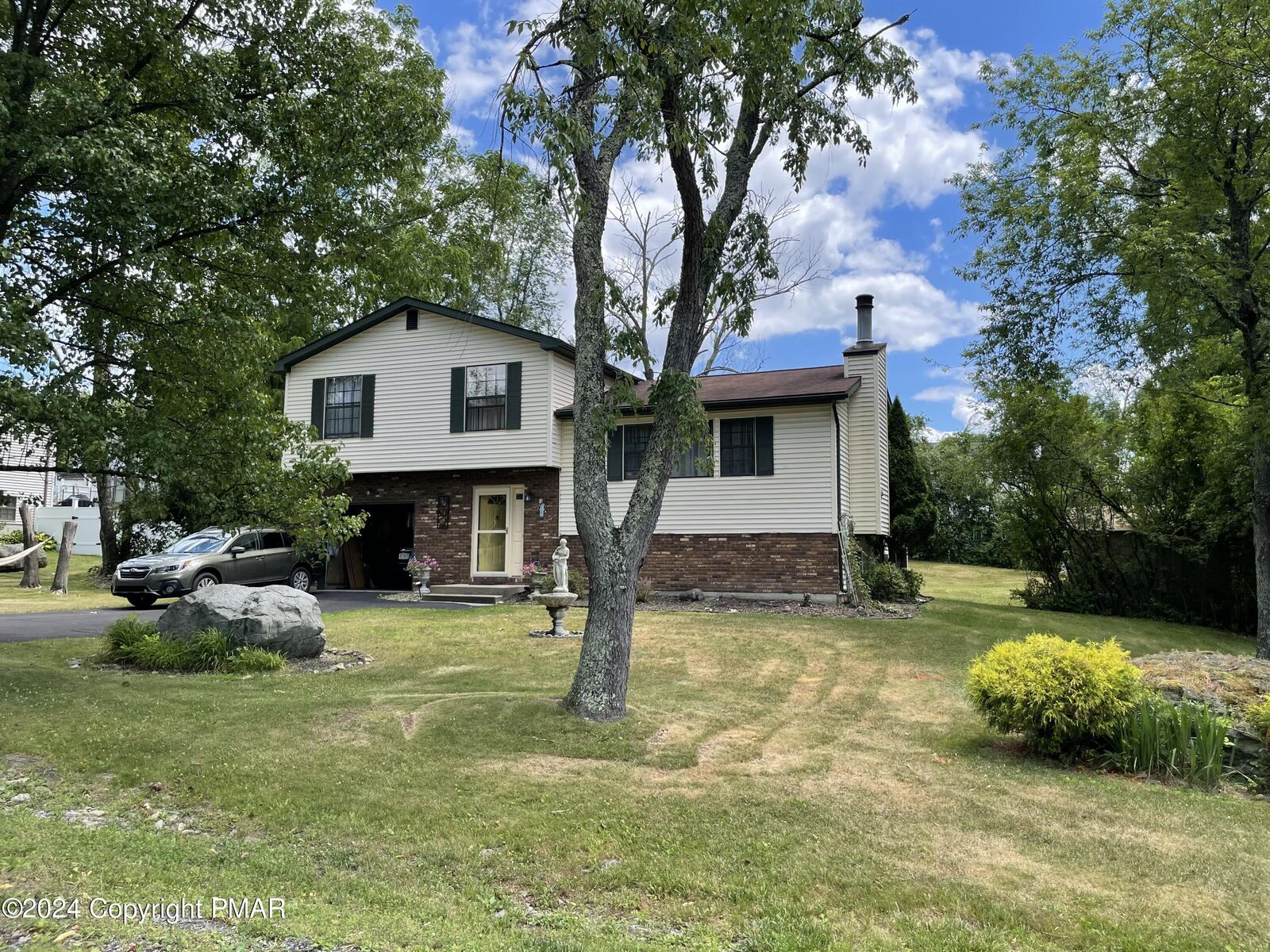 Property Photo: 5 Teak Lane PA 18301
