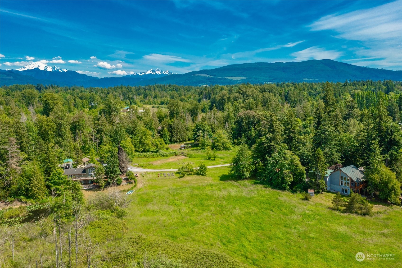 Property Photo:  2262 E Hemmi Road  WA 98226 