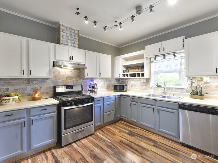 Property Photo:  216 Seattle Boulevard S  WA 98001 