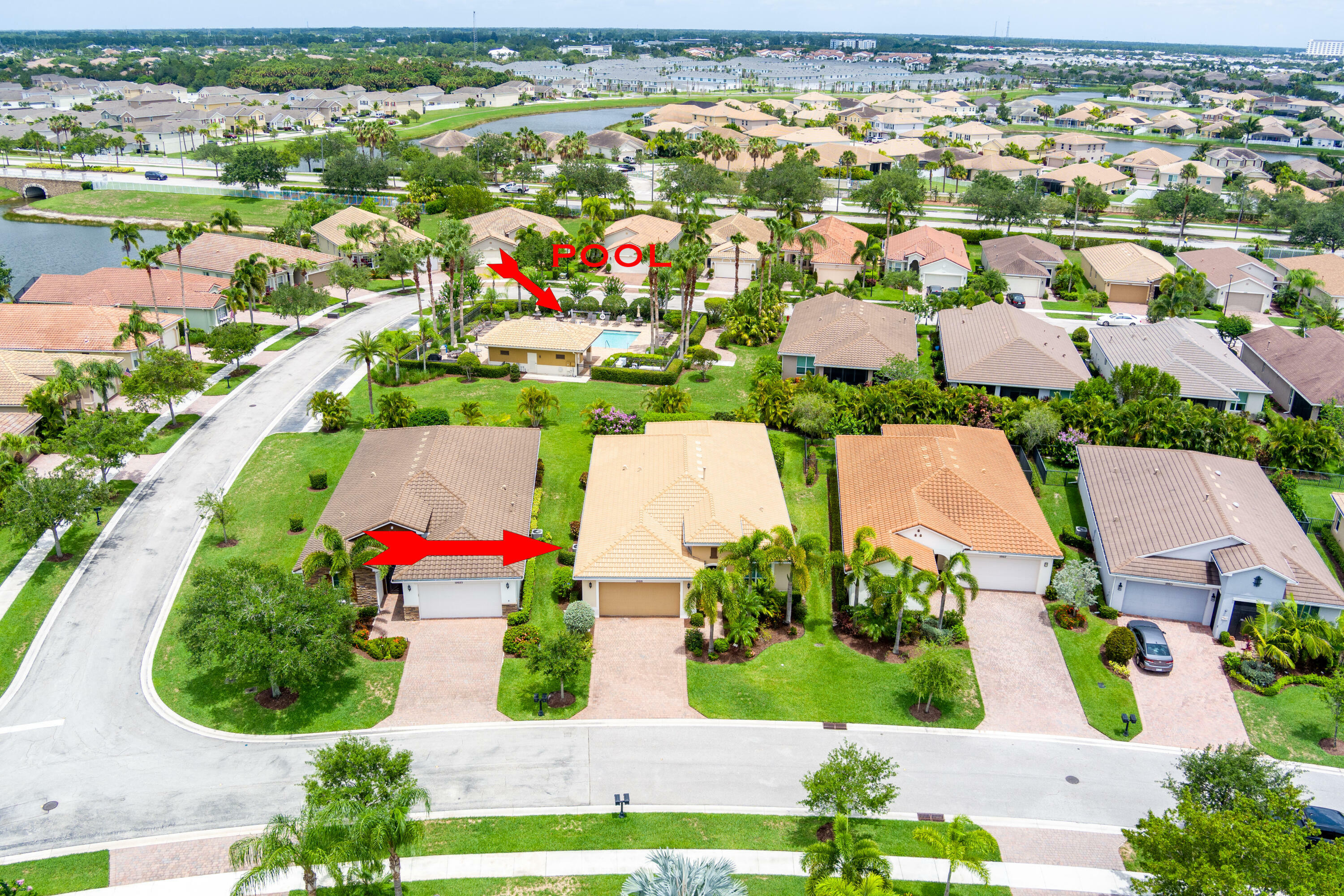 Property Photo:  10021 SW Oak Tree Circle  FL 34987 