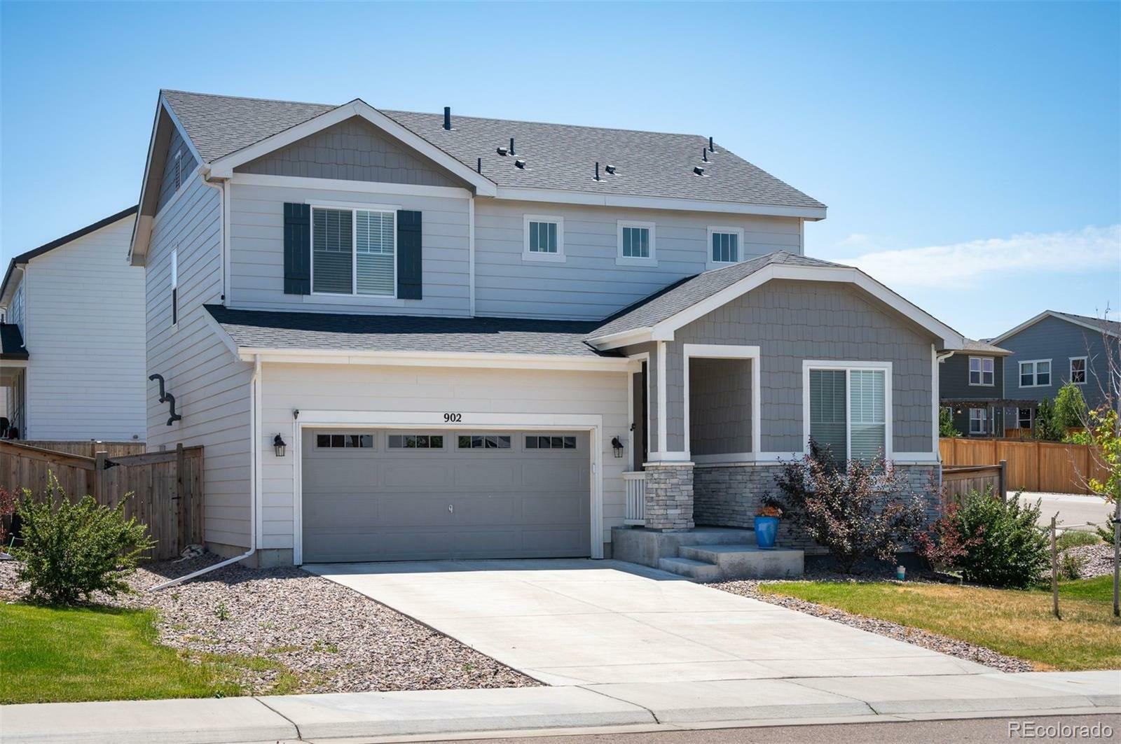 Property Photo:  902 N Vandriver Way  CO 80018 