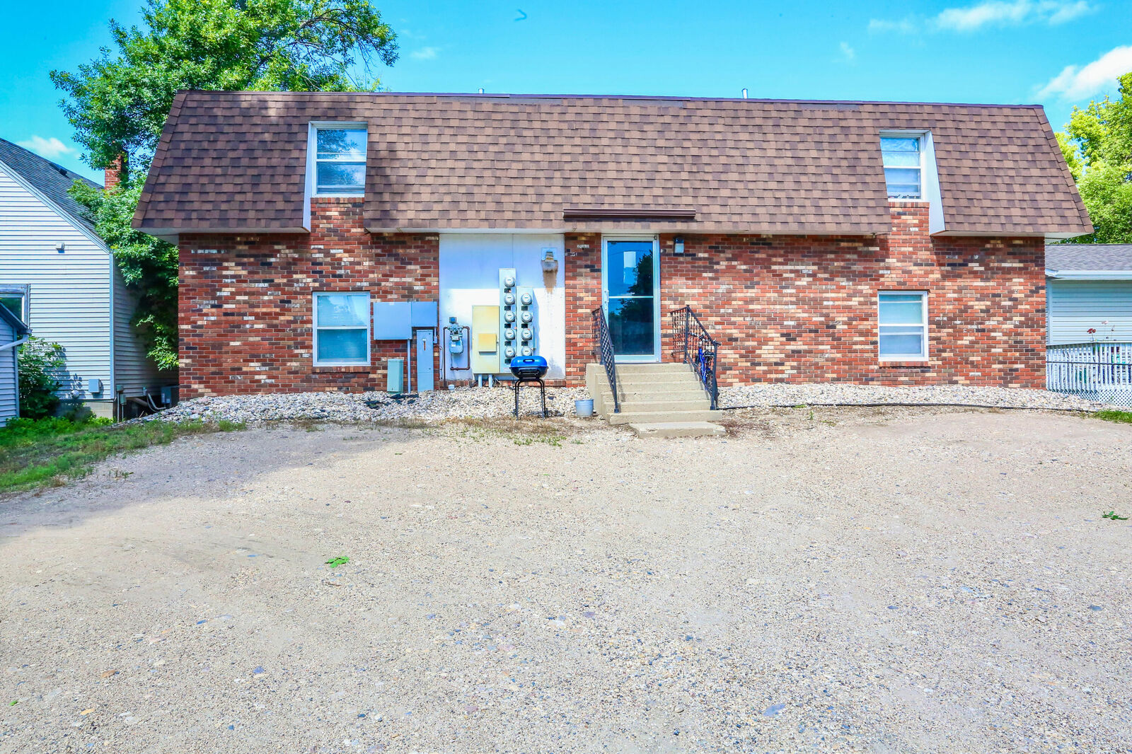 Property Photo: 723 S Congress St SD 57401