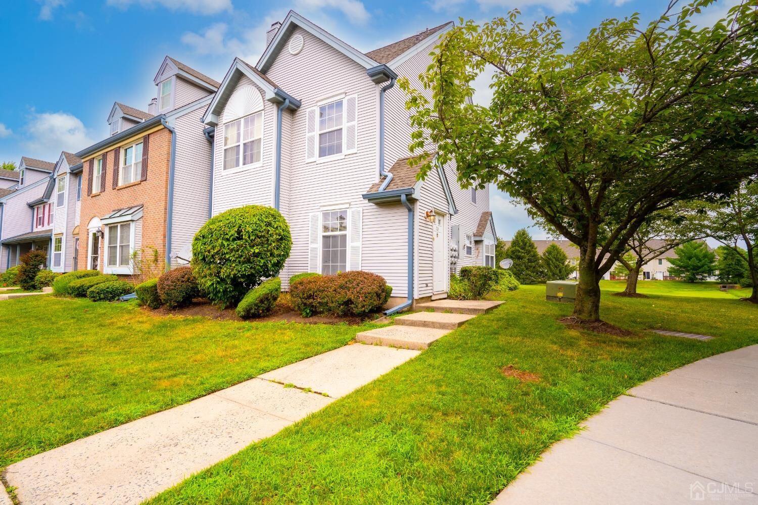 Property Photo: 70 Lynnette Court NJ 08824